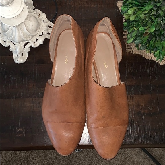 Angle Cut Loafer - Picture 2 of 10